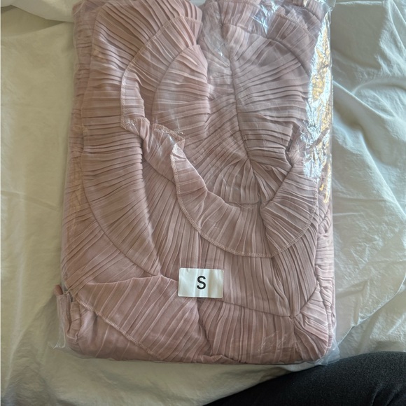 Margovil Strappy Halter Neck Ruffle Trim Asymmetric Hem Pleated Maxi Dress - Picture 2 of 4